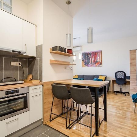 Bpr Blue Paradise Apartment With A/C ブダペスト エクステリア 写真